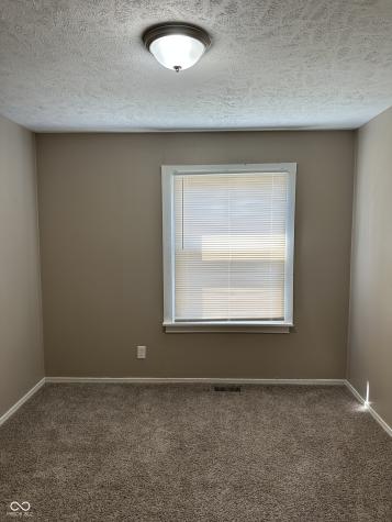 8212 Laughlin Drive Indianapolis IN 46219