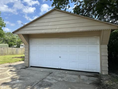 8212 Laughlin Drive Indianapolis IN 46219