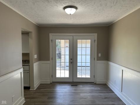 8212 Laughlin Drive Indianapolis IN 46219