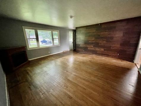 127 Kirk Drive E Indianapolis IN 46234