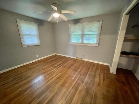 127 Kirk Drive E Indianapolis IN 46234