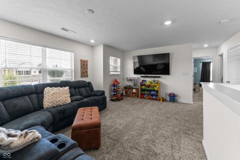 942 Ram Drive Franklin IN 46131