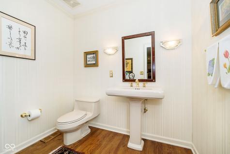 8233 Claridge Road Indianapolis IN 46260