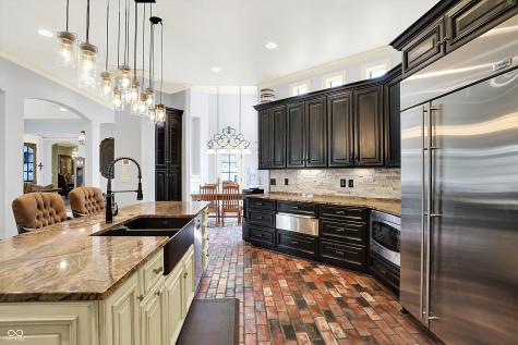 8581 Hunt Club Road Zionsville IN 46077