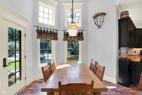 8581 Hunt Club Road Zionsville IN 46077