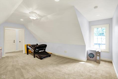 8581 Hunt Club Road Zionsville IN 46077