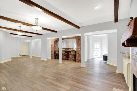 8581 Hunt Club Road Zionsville IN 46077