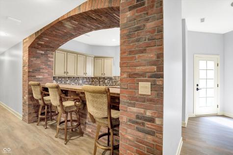 8581 Hunt Club Road Zionsville IN 46077