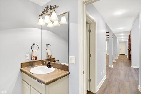 8581 Hunt Club Road Zionsville IN 46077