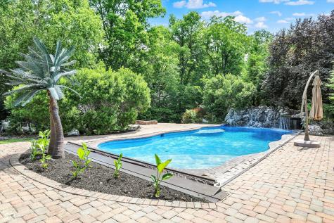 8581 Hunt Club Road Zionsville IN 46077