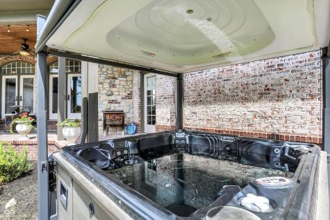 8581 Hunt Club Road Zionsville IN 46077
