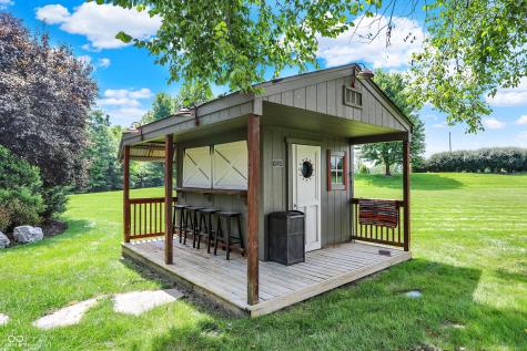8581 Hunt Club Road Zionsville IN 46077