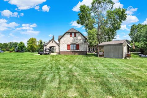 8581 Hunt Club Road Zionsville IN 46077