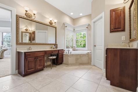 520 Southwind Brownsburg IN 46112