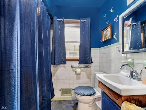 3426 W 8th Street Anderson IN 46011