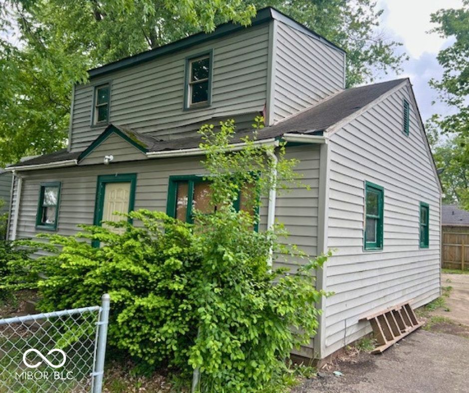 2438 N Goodlet Avenue Indianapolis IN 46222