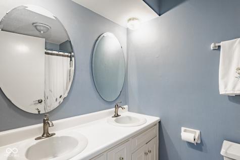 10155 Briar Creek Lane Carmel IN 46033