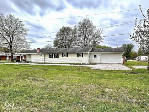 301 W Illinois Street Farmersburg IN 47850