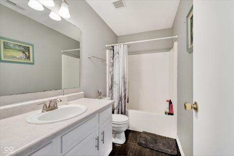 5639 Wood Hollow Drive Indianapolis IN 46239