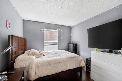 5639 Wood Hollow Drive Indianapolis IN 46239