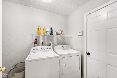 5639 Wood Hollow Drive Indianapolis IN 46239