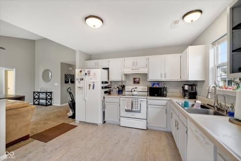 5639 Wood Hollow Drive Indianapolis IN 46239