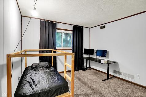 7504 Troon Court Indianapolis IN 46237