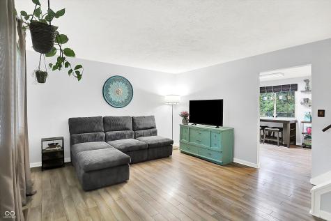 7504 Troon Court Indianapolis IN 46237