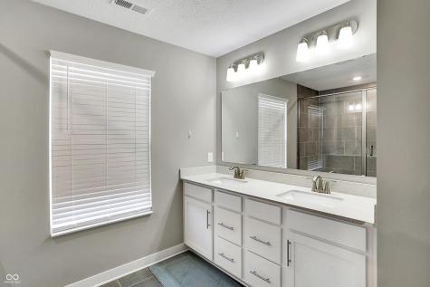 950 Edmonds Place Greenwood IN 46143