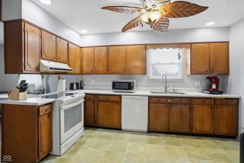 6433 Lakeland Boulevard Indianapolis IN 46234