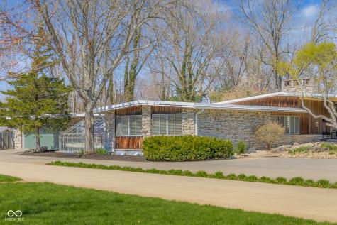 3370 Grove Parkway Columbus IN 47203