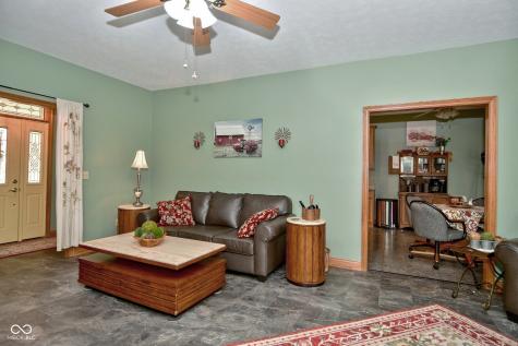 6861 S Nineveh Road Trafalgar IN 46181