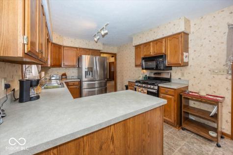 6943 Arjay Drive Indianapolis IN 46217