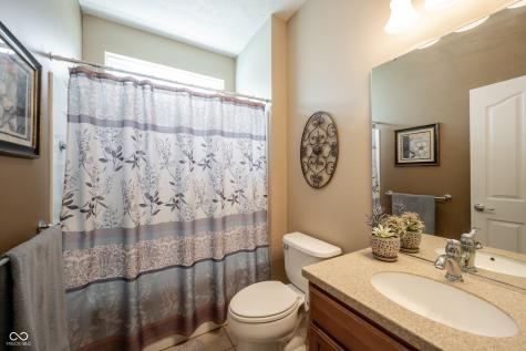 16204 Oliver Street Fishers IN 46037
