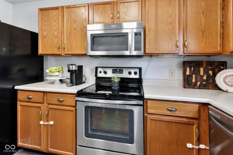 8334 Spring Wind Drive Indianapolis IN 46239
