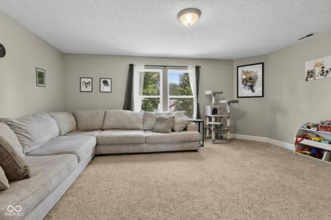 8334 Spring Wind Drive Indianapolis IN 46239