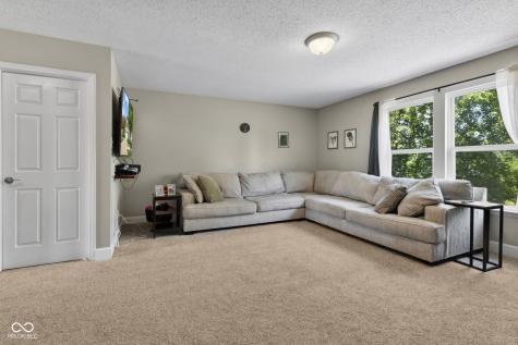 8334 Spring Wind Drive Indianapolis IN 46239