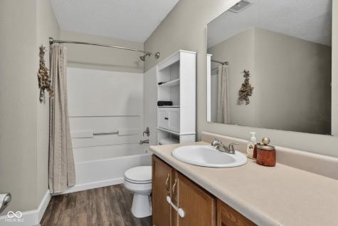 8334 Spring Wind Drive Indianapolis IN 46239