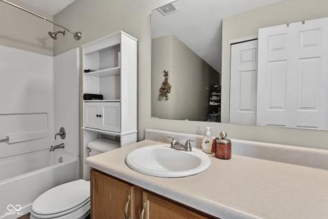 8334 Spring Wind Drive Indianapolis IN 46239