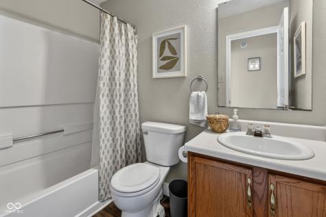 8334 Spring Wind Drive Indianapolis IN 46239