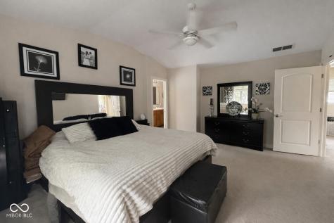 10811 Meadow Wing Court Noblesville IN 46060