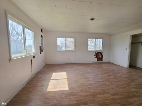210 N Lessie Street Worthington IN 47471