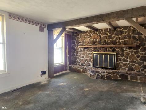 210 N Lessie Street Worthington IN 47471