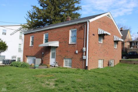 181 W Broadway Street Danville IN 46122