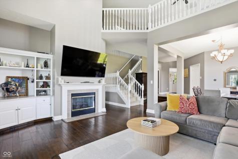 8836 Crystal River Drive Indianapolis IN 46240