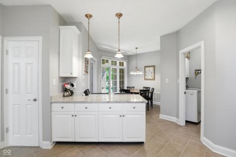 8836 Crystal River Drive Indianapolis IN 46240