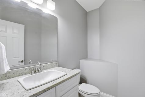 8836 Crystal River Drive Indianapolis IN 46240