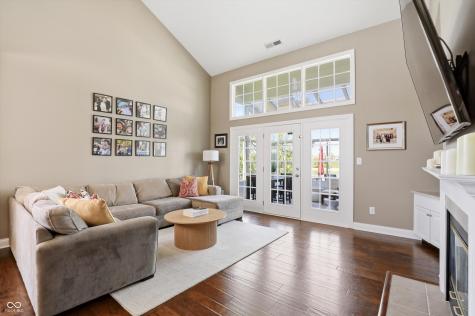 8836 Crystal River Drive Indianapolis IN 46240