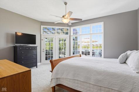 8836 Crystal River Drive Indianapolis IN 46240