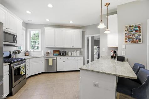8836 Crystal River Drive Indianapolis IN 46240